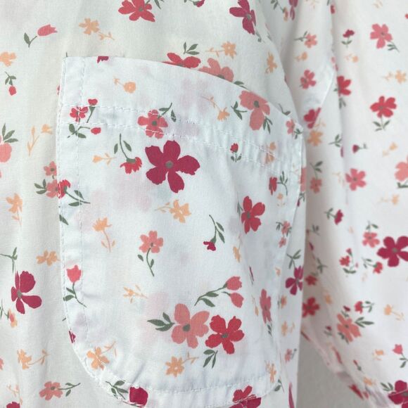 Bobbie Brooks White Red Floral Blouse XL Button Front Oversized Boho Peasant Top - Picture 4 of 9